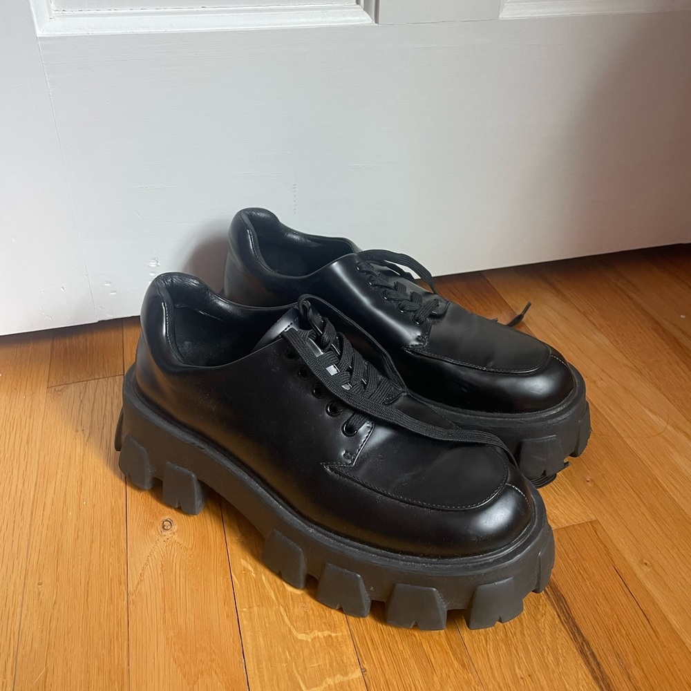 Princess Polly chunky platforms